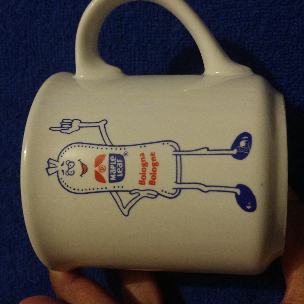 Vintage maple leaf bologna/Bologne mug